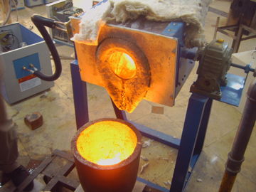 sistemi di riscaldamento di fusione di induzione dell'attrezzatura di induzione 25KW per bronzo di alluminio
