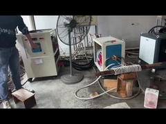 Macchina per il trattamento termico dei metalli da 60 kW a frequenza fluttuante da 10 a 50 kHz con frigorifero industriale