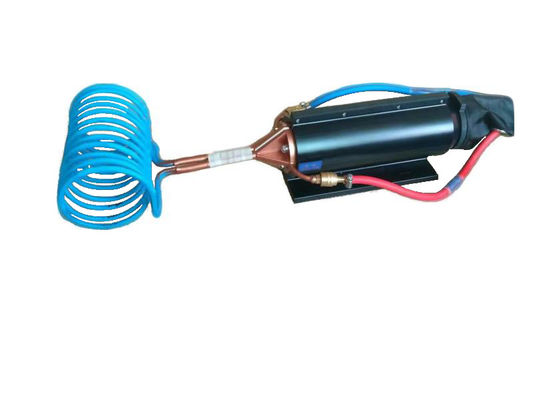 Apparecchiature di riscaldamento ad induzione per trattamento termico dei metalli